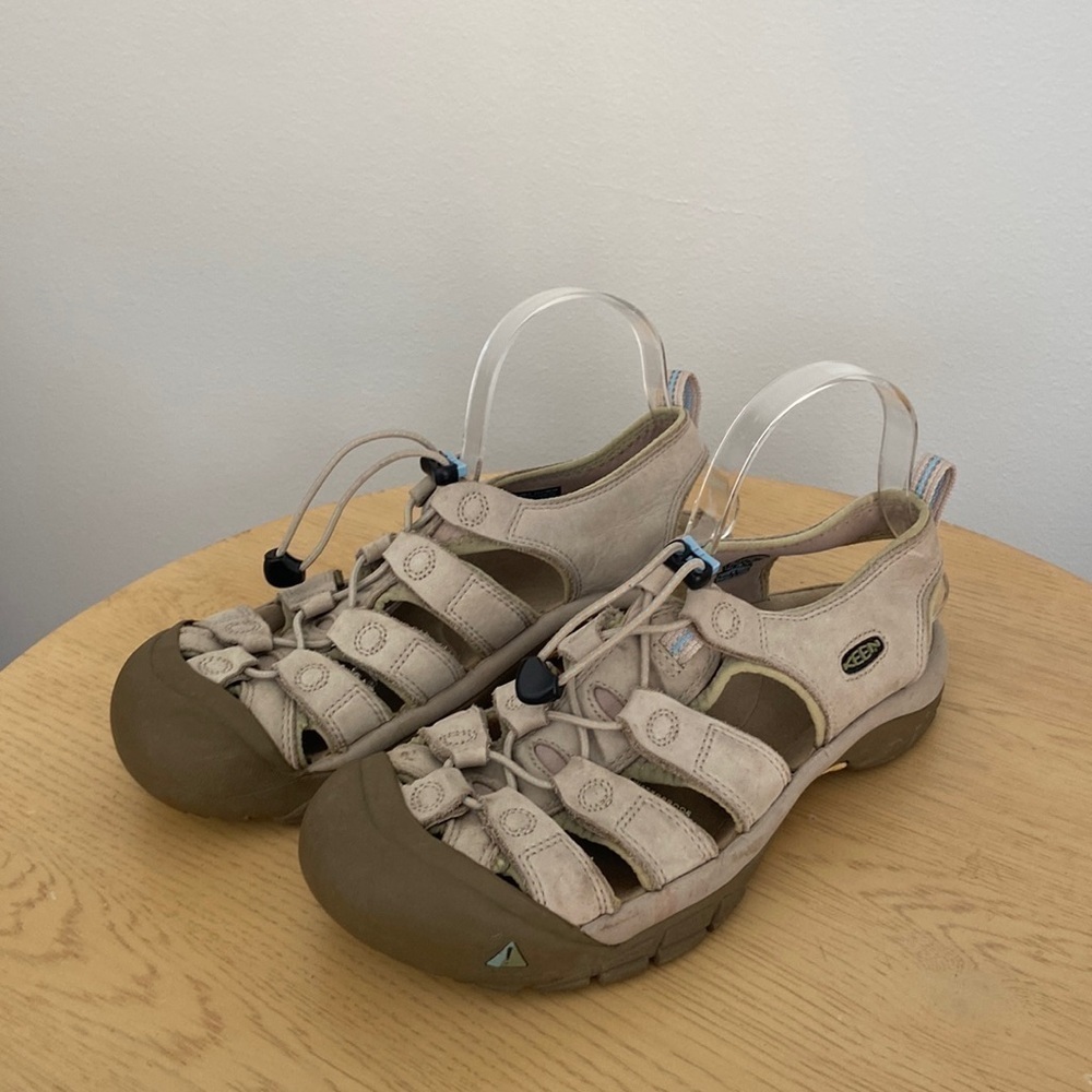Keen Women's Size 10 Newport Brown Tan Lace Up Outdoor Hiking Sandal Support